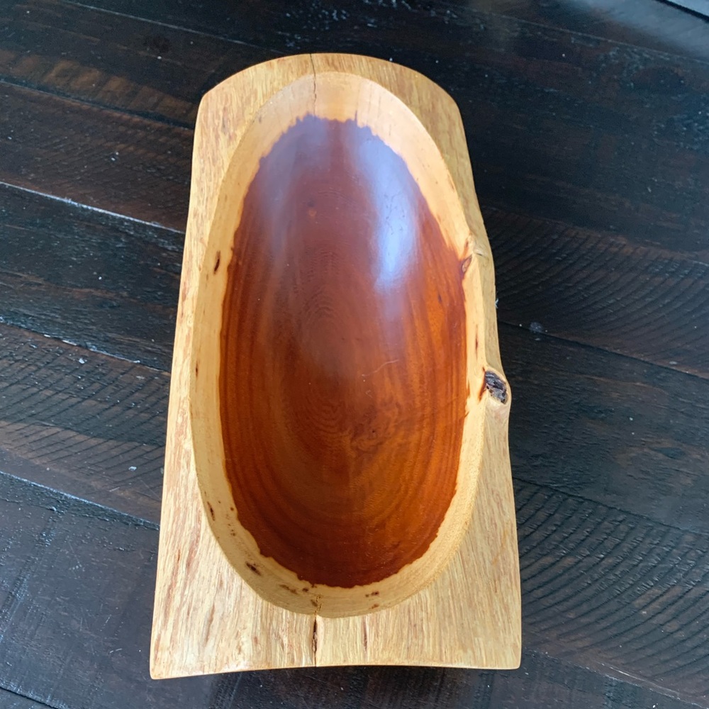 Nut plate